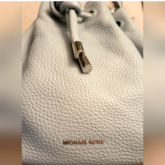 NWOT MK RUNWAY COLLECTION Dalia Bckpck leather soft blue large 27×34×15 - Picture 4 of 7